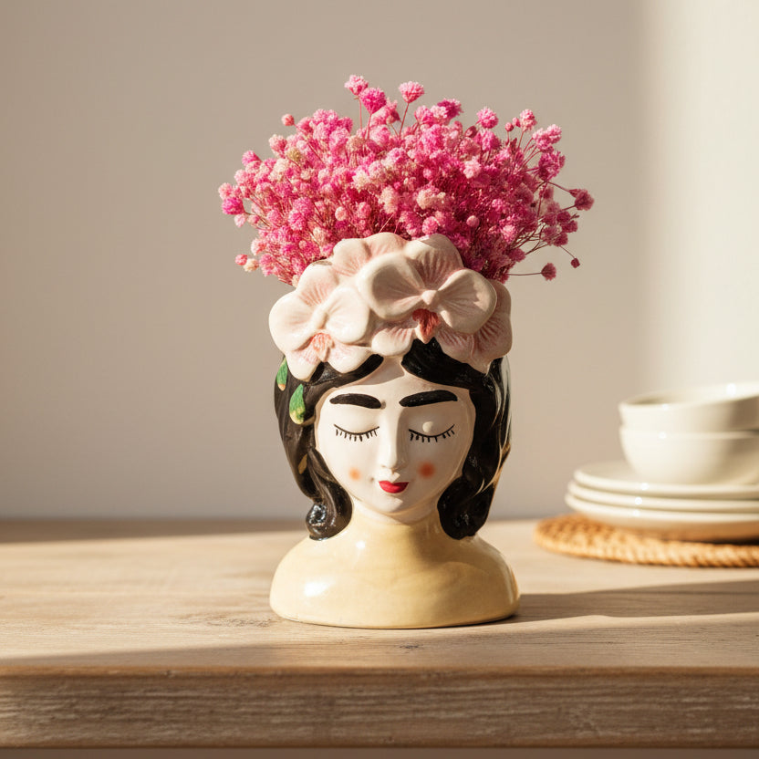 maceta decorativa mujer